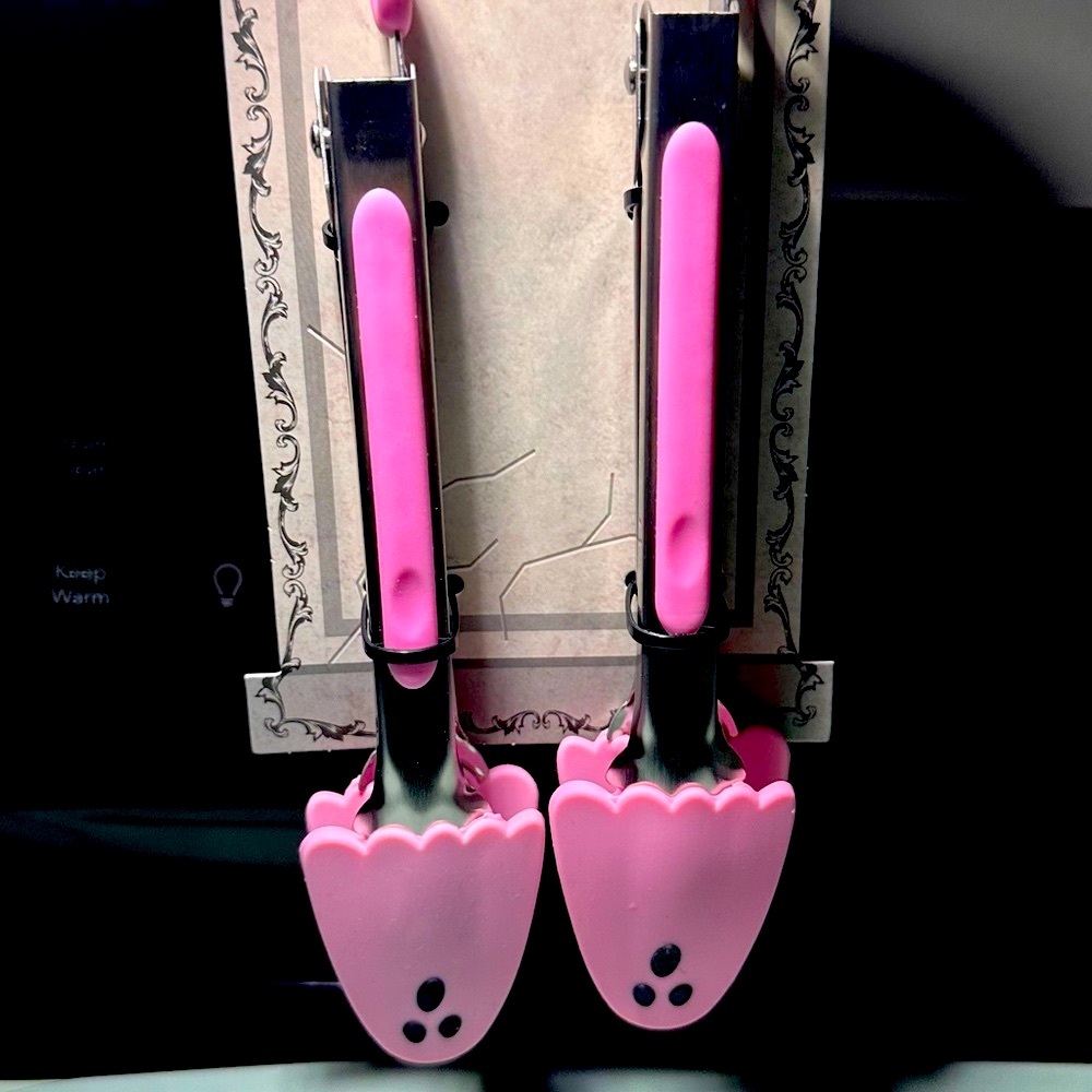 Halloween Decor for your Kitchen | Pink Ghost Decor | Pink Halloween Decor